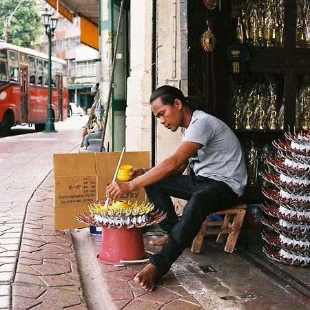 Mojo Old Town Phranakorn Hotel Bangkok Bagian luar foto