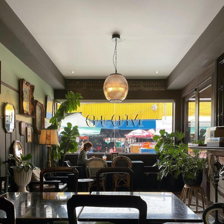 Mojo Old Town Phranakorn Hotel Bangkok Bagian luar foto
